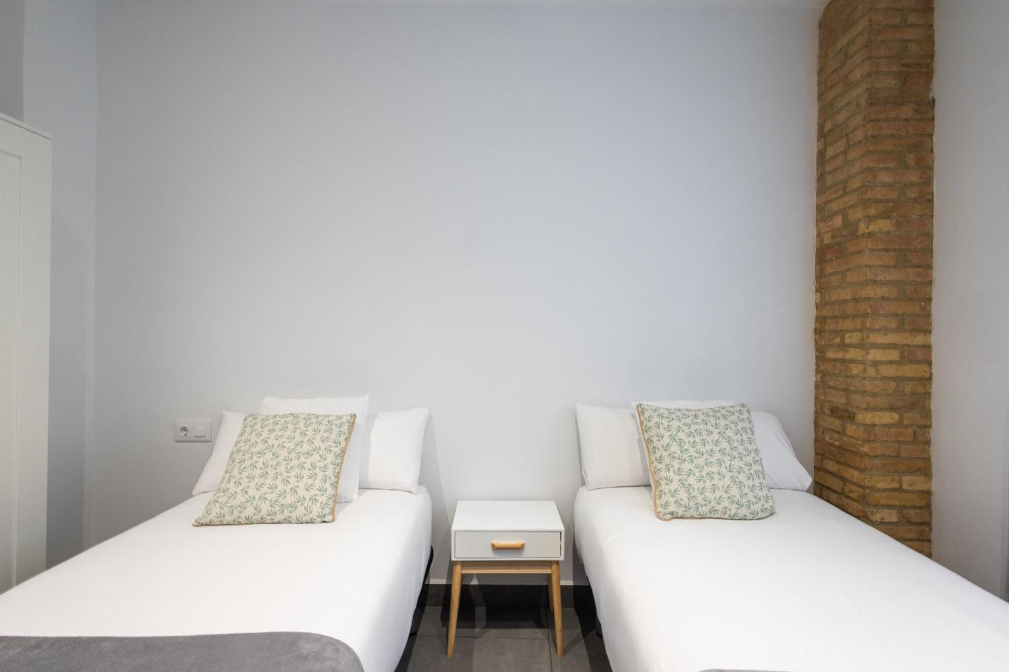 Florit Flats - The Patraix Apartments บาเลนเซีย ภายนอก รูปภาพ