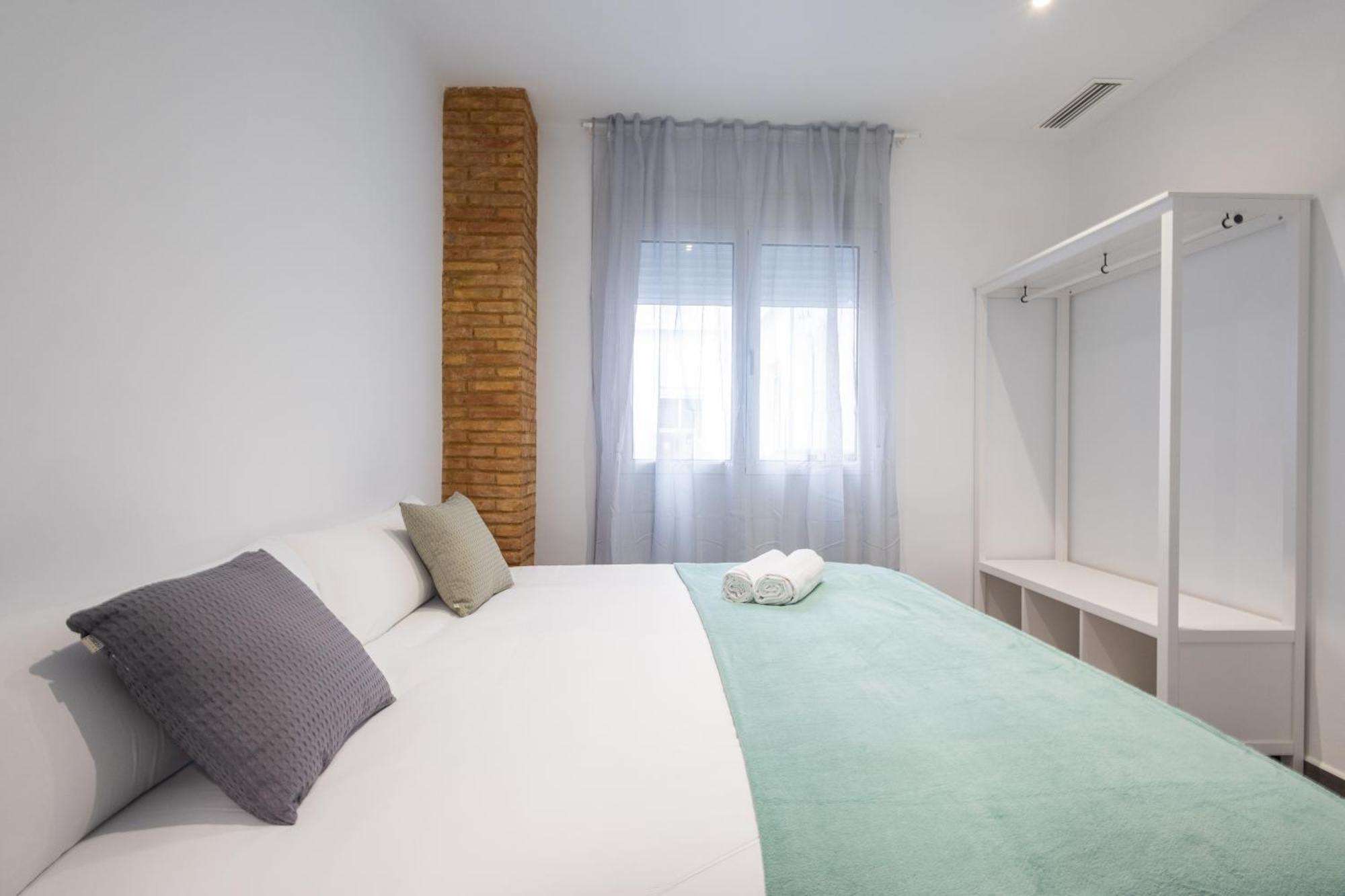 Florit Flats - The Patraix Apartments บาเลนเซีย ภายนอก รูปภาพ
