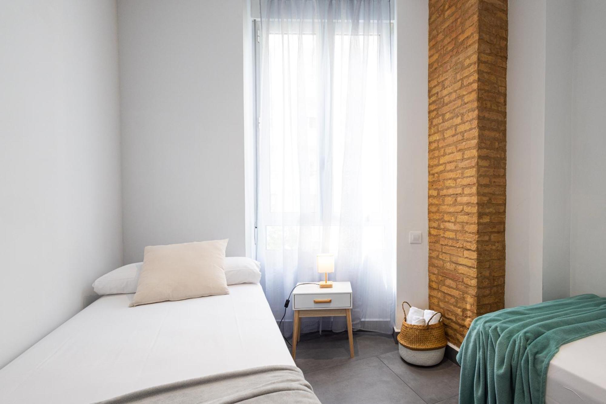 Florit Flats - The Patraix Apartments บาเลนเซีย ภายนอก รูปภาพ